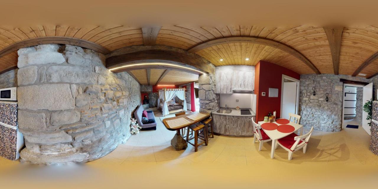 Casa Rural La Abadia-Apartamentos Graus Dış mekan fotoğraf